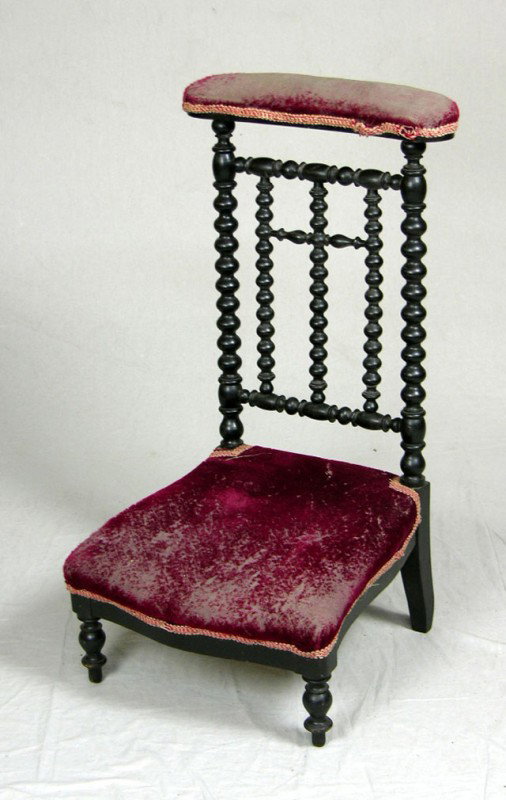 French Ebonized Birch Prie Dieu, 19th c., the back: French Ebonized Birch Prie Dieu, 19th c., the back with bobbin turned supports, joined by bobbin turned spindles, H.- 35 in.