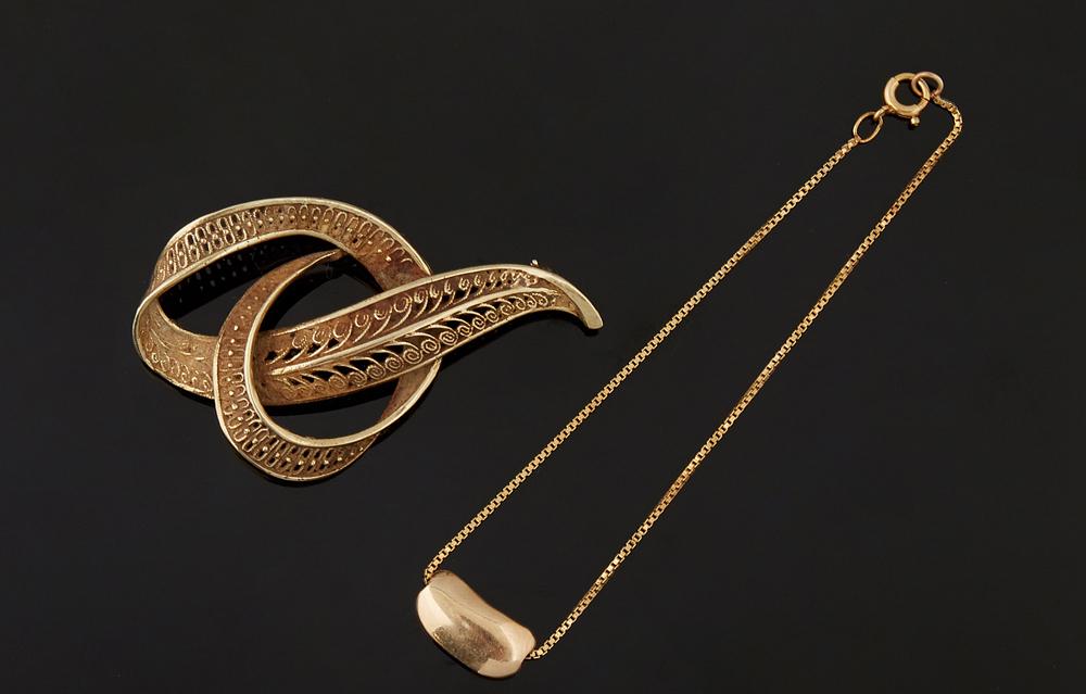 Two Pieces of 14K Yellow Gold Jewelry, consisting of a Mignon Faget Bean Bracelet, and a leaf (1 of 1)