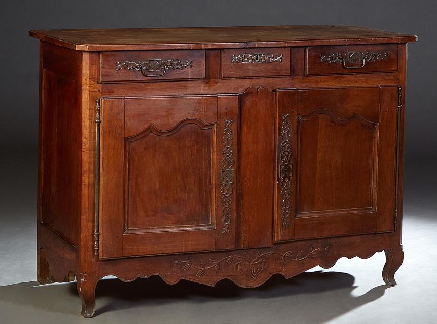 French Provincial Louis XV Style Carved Cherry Sideboard, 19th c., the ogee edge canted corner (1 of 8)