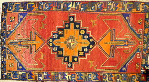 Heriz Carpet, 4' 1 x 8' 4.
