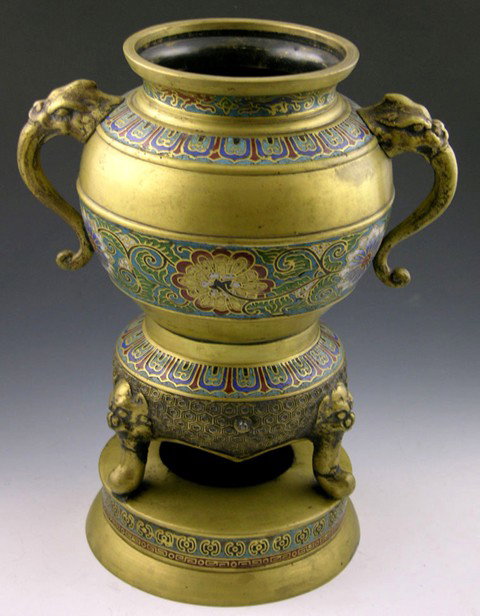 Good Japanese Meiji Elephant Masque-Handled Matte-: Good Japanese Meiji Elephant Masque-Handled Matte-Gilded Bronze and Cloisonne Table Brazier-on Stand, fourth quarter 19th century, the reticulated cover with a large finial of a seated chimera, H.-14"