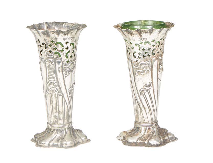 Pair of English Sterling Art Nouveau Candlesticks, 1903, London, by the Goldsmith and Silversmith (1 of 5)