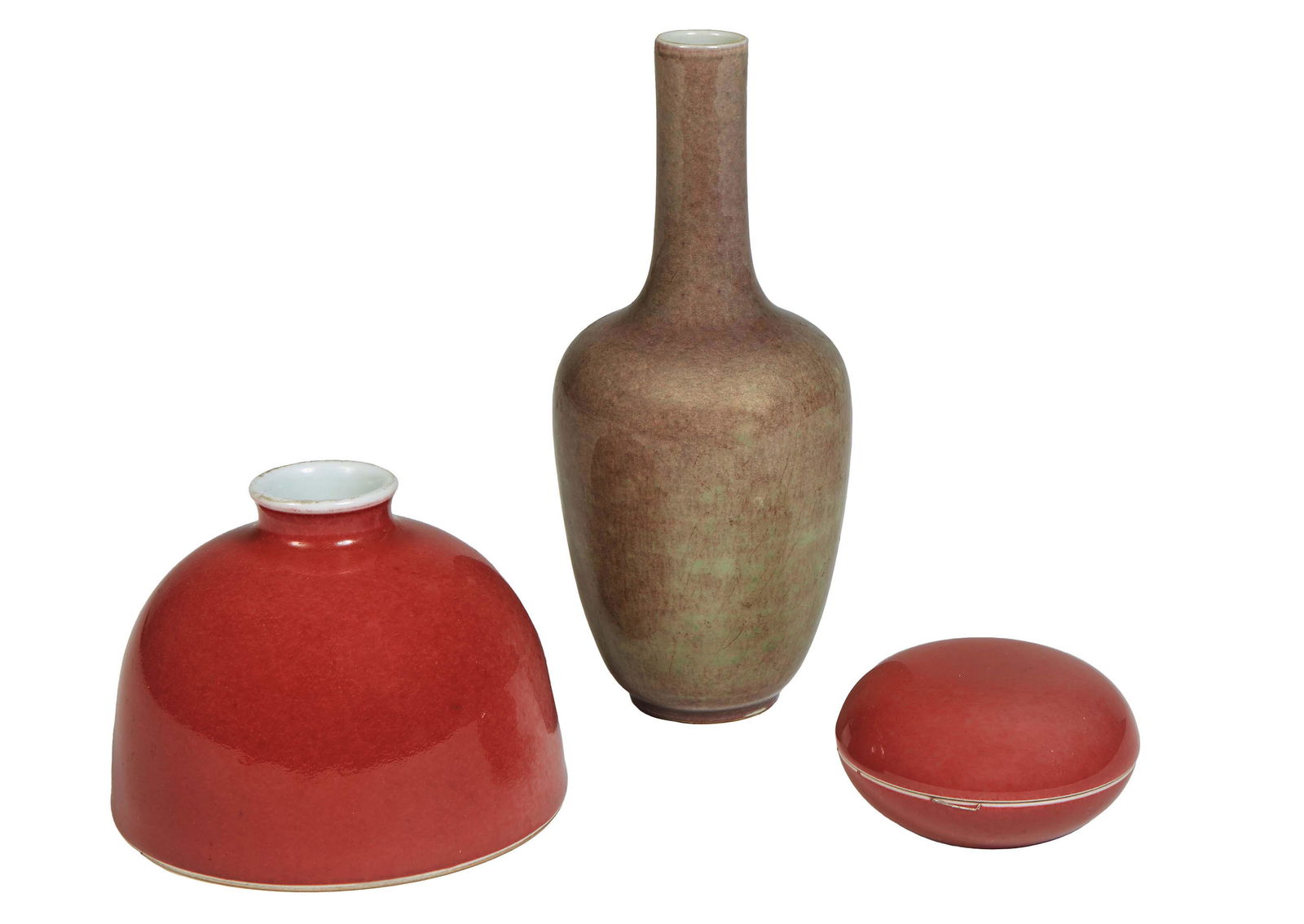 Group of Three Chinese Peach Bloom Porcelain Scholar Items, 20th c., consisting of a covered paste (1 of 19)