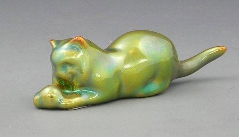 Zsolnay Iridescent Cat Figure, mid 20th c., H.- 1 : Zsolnay Iridescent Cat Figure, mid 20th c., H.- 1 1/2 in., W.- 4 3/4 in., D.- 1 7/8 in.