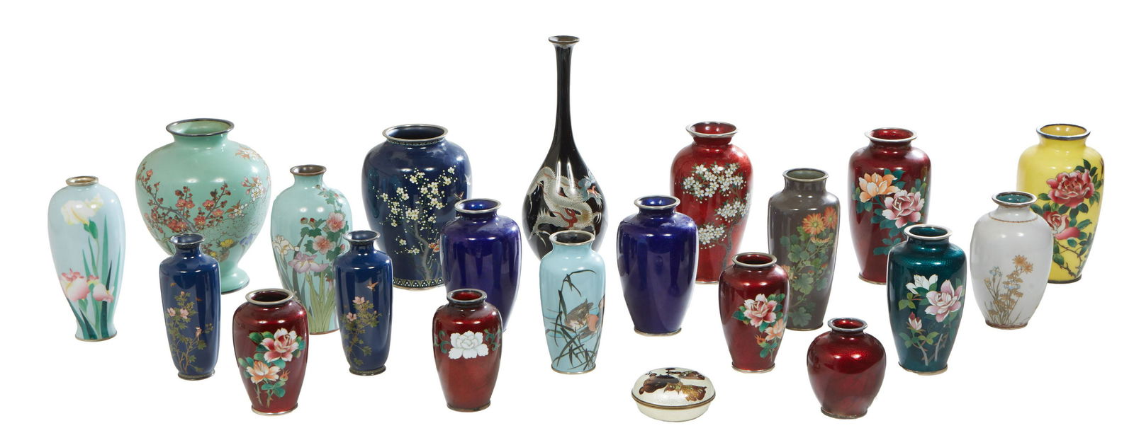 Group of Twenty-One Chinese Cloisonne Objects, 20th c., consisting of a covered circular pill box (1 of 20)