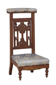 French Napoleon III Carved Walnut Prie Dieu, late 19th c., H.- 36 in., W.- 18 1/2 in., D.- 16 in.