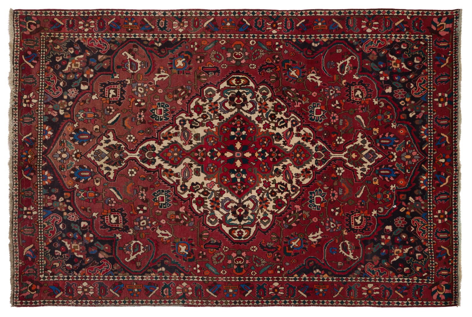 Vintage Persian Bakhtiari Carpet, 7' x 9' 9. (1 of 2)