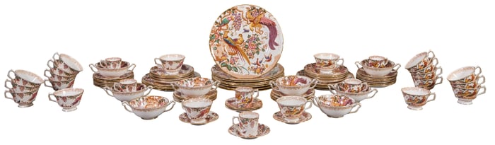 Eighty-Four Piece Royal Crown Derby Olde Avesbury Partial Dinner Service, 20th c., Dinner Plates-