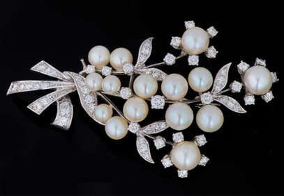 14K White Gold Spray Brooch, H.- 2 1/2 in., W.- 1 1/2 in.