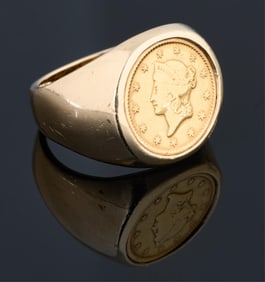 Lady's 14K Yellow Gold Ring, App. Total Wt.- 0.35 Troy oz., Size- 6.