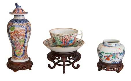 Group of Four Chinese Famille Rose Porcelain Pieces, 19th c., Vase- H.- 7 1/2 in., Dia.- 3 3/4 in.