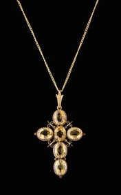22K Yellow Gold Cross, early 20th c. Cross- H.- 2 in., W.- 1 1/2 in.