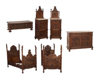Rare Six Piece Italian Renaissance Revival Carved Walnut Putti Bedroom Group, late 19th c., Bed