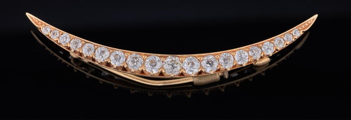 18K Yellow Gold Diamond Brooch, App. Wt.- 5 grams; L.- 2 1/4 in.