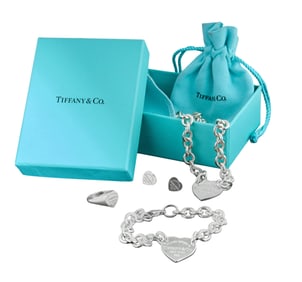 Five Piece Tiffany & Company Sterling "Return to Tiffany" Set, App. Total Wt.- 79.62 grams; Ring-