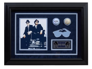 Autographed Golf Memorabilia from The Blues Brothers, Overall- H.- 18 1/4 in., W.- 24 in., D.- 2 in.