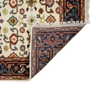 Agra Mahal Carpet, 4' x 6' 2.