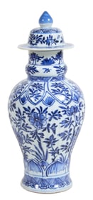 Chinese Blue and White Porcelain Covered Baluster Vase, 19th c., H.- 7 1/2 in., Dia.- 3 1/2 in.