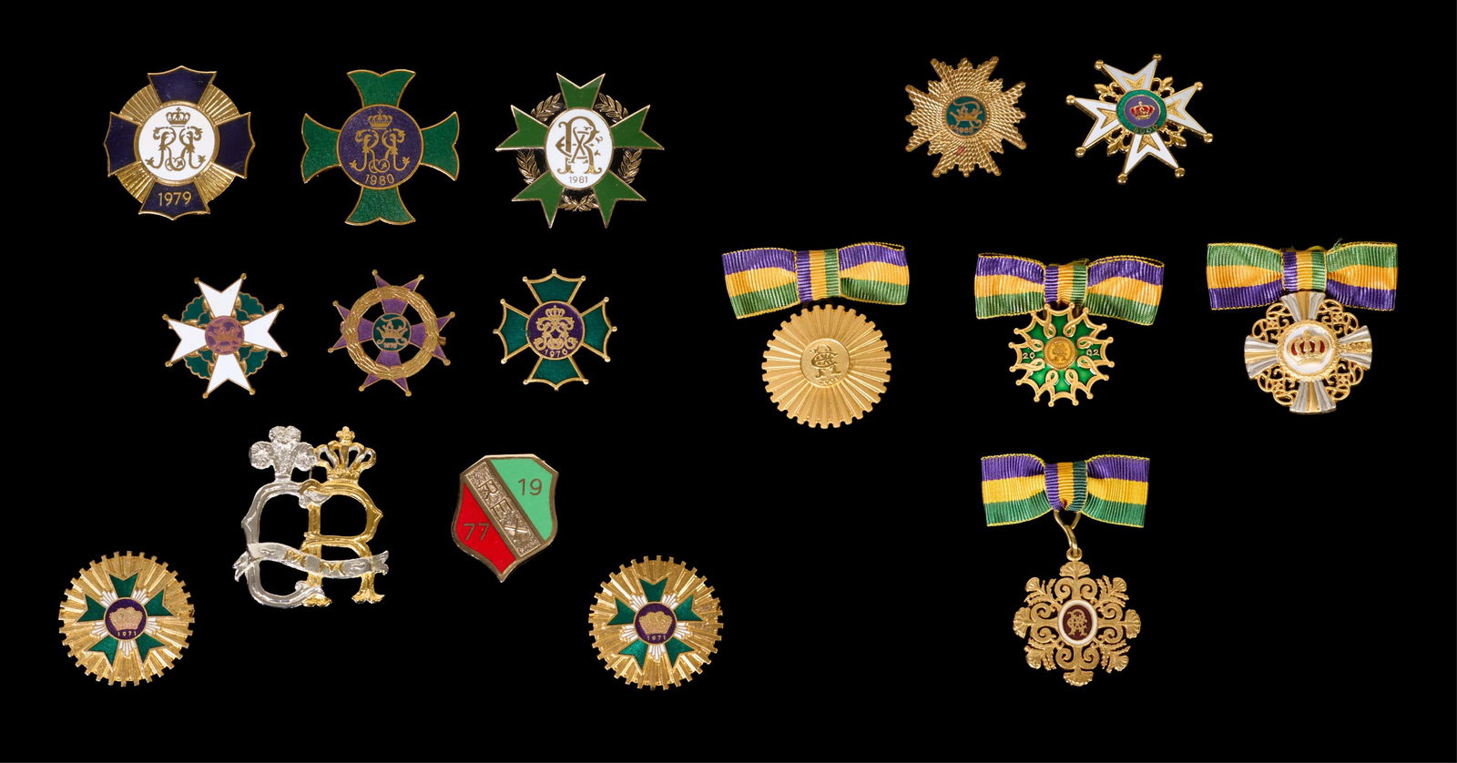 Fifteen Mardi Gras Ladies' Ducal Badges, Rex, 20th/21st c., 1980- H.- 1 1/2 in., W.- 1 1/2 in. (16 (1 of 6)