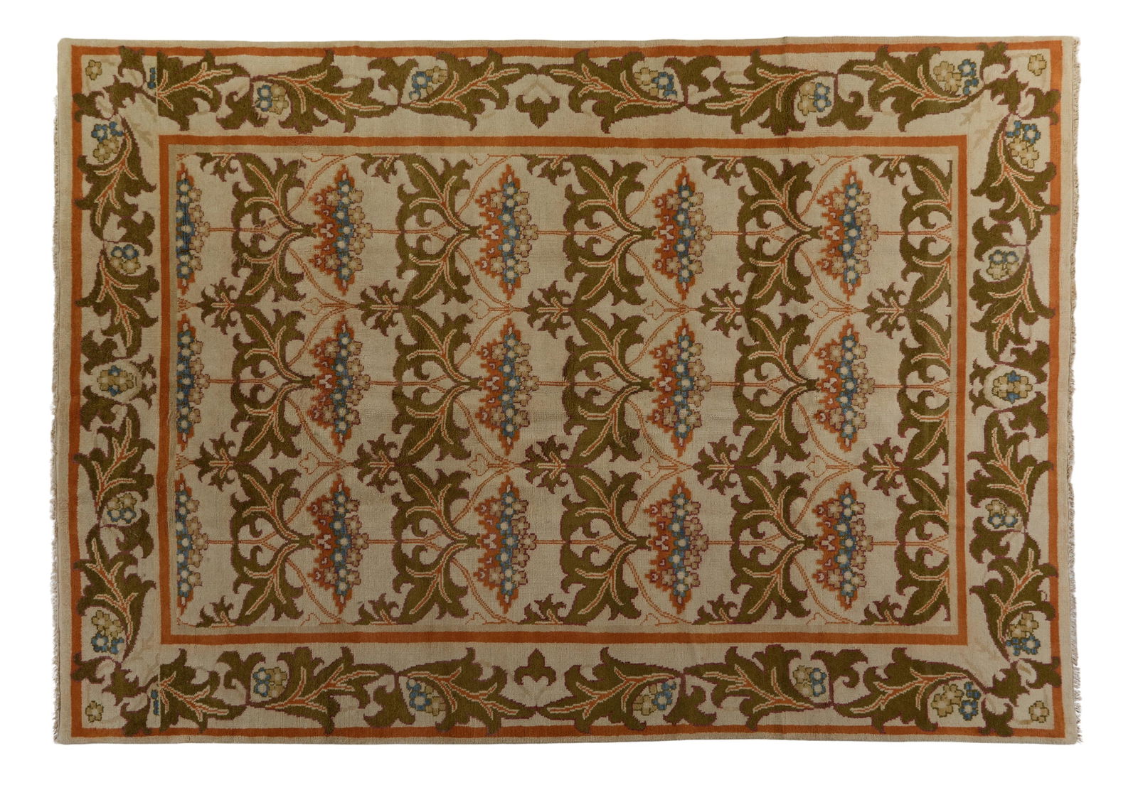 William Morris Arts & Crafts Carpet, 9' x 12'.: William Morris Arts & Crafts Carpet, 9' x 12'.