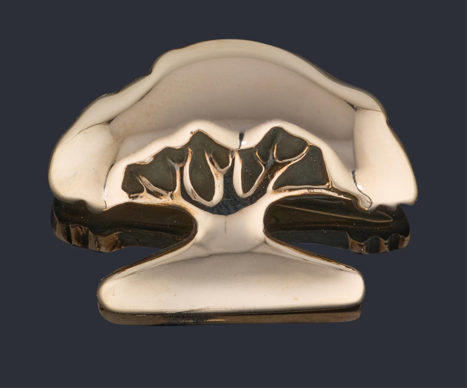 14K Yellow Gold Mignon Faget "Newcomb Oak Tree" Convertible Pendant, App. Total Wt.- 6.3 grams, H.-: 14K Yellow Gold Mignon Faget "Newcomb Oak Tree" Convertible Pendant, hallmarked en verso, App. Total Wt.- 6.3 grams, H.- 3/4 in., W.- 1 in. Please Note: All assessments of gemstone weight, color, and/