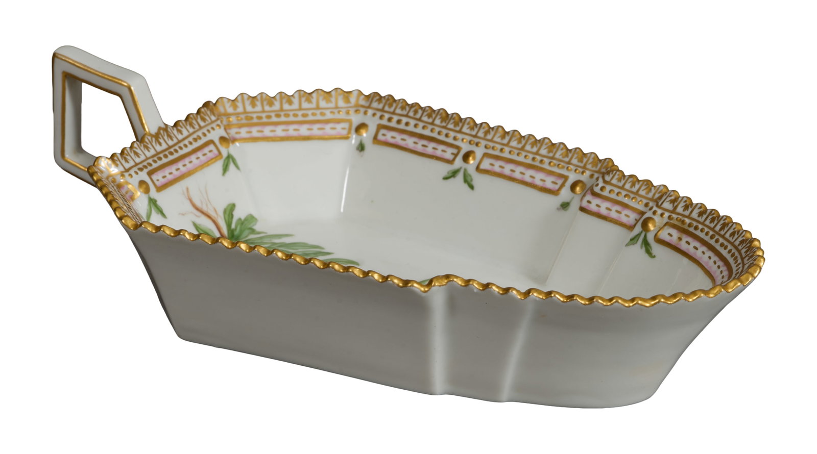 Royal Copenhagen Flora Danica Porcelain Pickle Dish, 1964, H.- 1 15/16 in., W.- 7 in., D.- 4 in.: Royal Copenhagen Flora Danica Porcelain Pickle Dish, 1964, the handled accent dish with denticulated edges, in gilt and hand painted enamel decoration with image of twisted whitlow grass, stamped en v