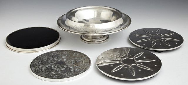 Group of Five Sterling Pieces, 20th c., consisting of (1 of 1)