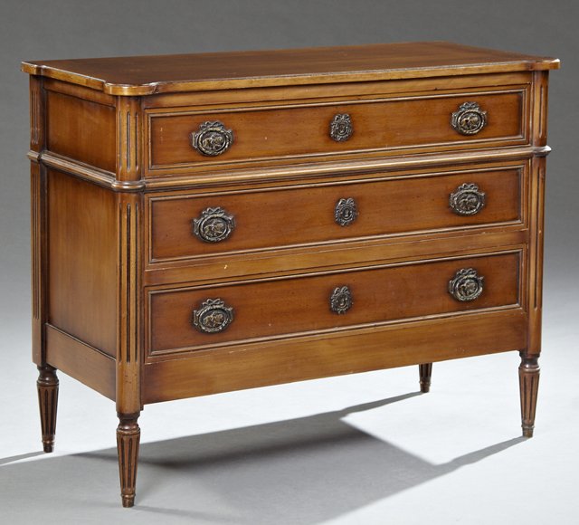 French Louis XVI Style Carved Mahogany Commode, 20th (1 of 1)