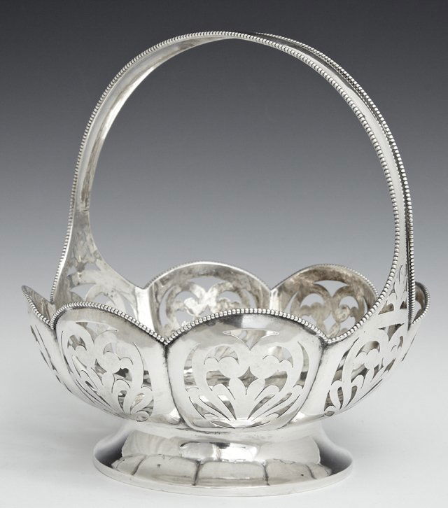 Continental .800 Silver Center Bowl Handled Basket, (1 of 1)