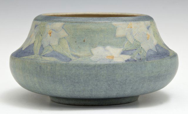 Newcomb College Vellum Glazed Pottery Vase, 1914, in (1 of 2)