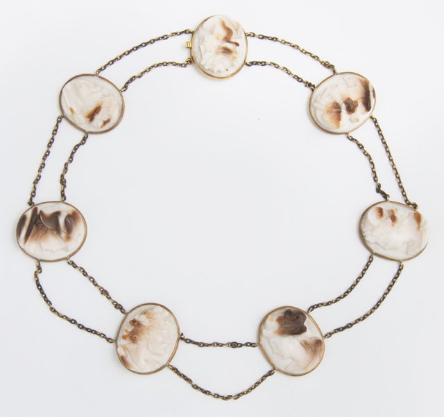 Unusual 18K Yellow Gold Cameo Choker, 20th c., composed (1 of 1)