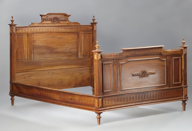 French Louis XVI Style Carved Walnut Double Bed, late (1 of 1)
