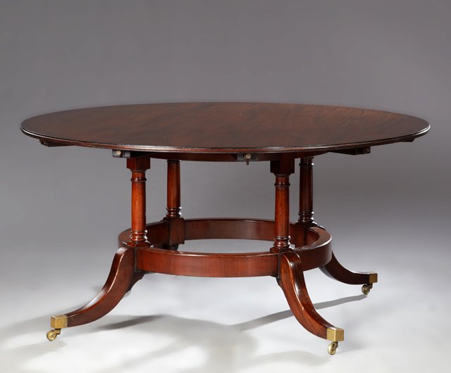 Georgian Style Carved Mahogany Horseshoe Dining Table, (1 of 8)