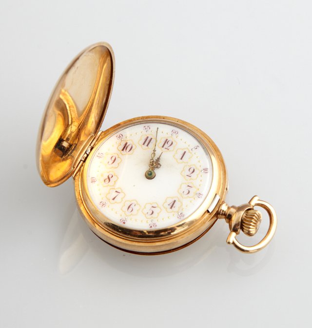Lady's Waltham 14K Yellow Gold Hunting Case Pocket (1 of 2)