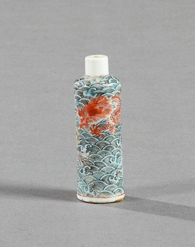 Chinese Porcelain Cylindrical Snuff Bottle, 19th c., (1 of 6)