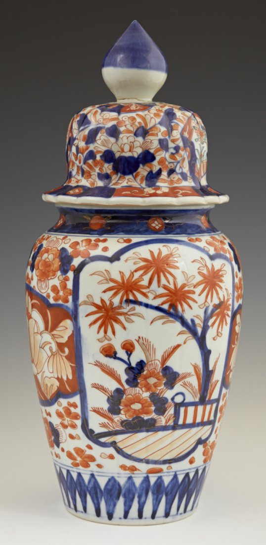 Japanese Imari Covered Baluster Porcelain Ginger Jar, (1 of 1)