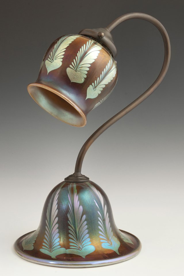 Tiffany Style Iridescent Favrile Glass Table Lamp, 20th (1 of 1)