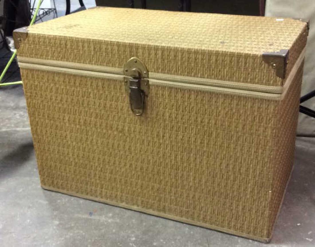 Vintage Straw covered Storage Trunk Storage Trunk brass (1 of 6)