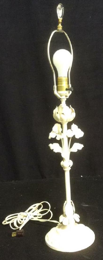 Vintage Toll Iron White Table Lamp Vintage Shabby Chic (1 of 7)