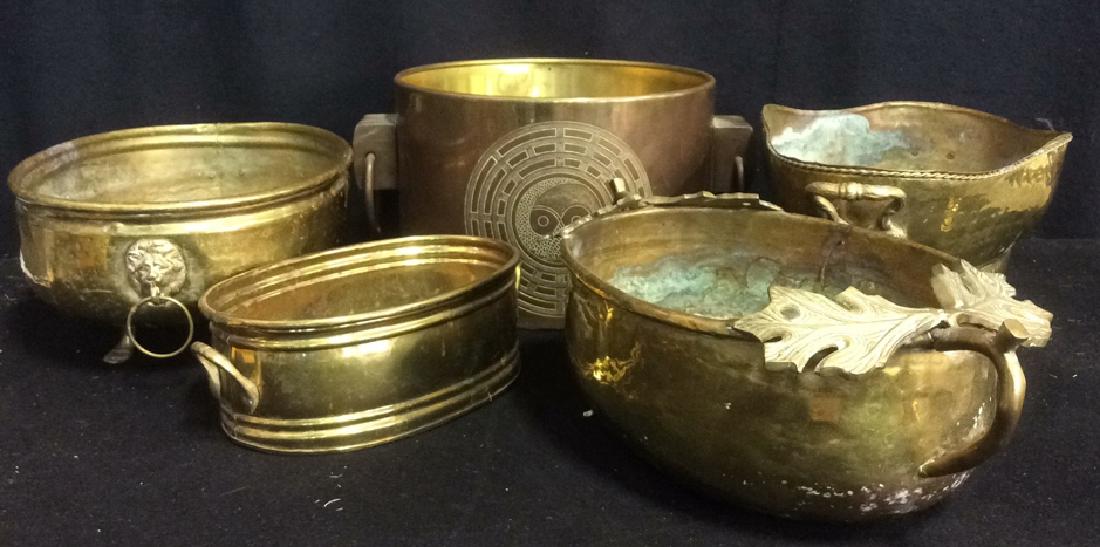 Group of 5 Brass Footed Hammered Handled Planters (1 of 10)