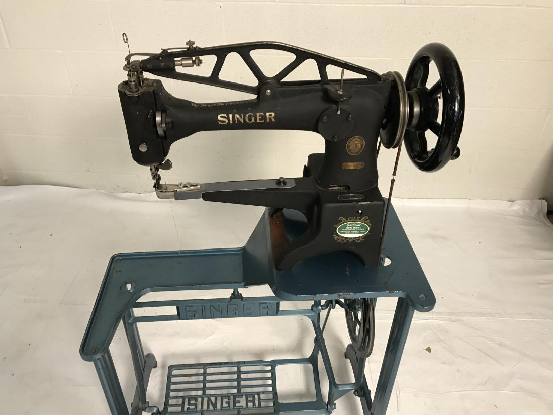 Antique Singer sewing machine on stand (1 of 10)