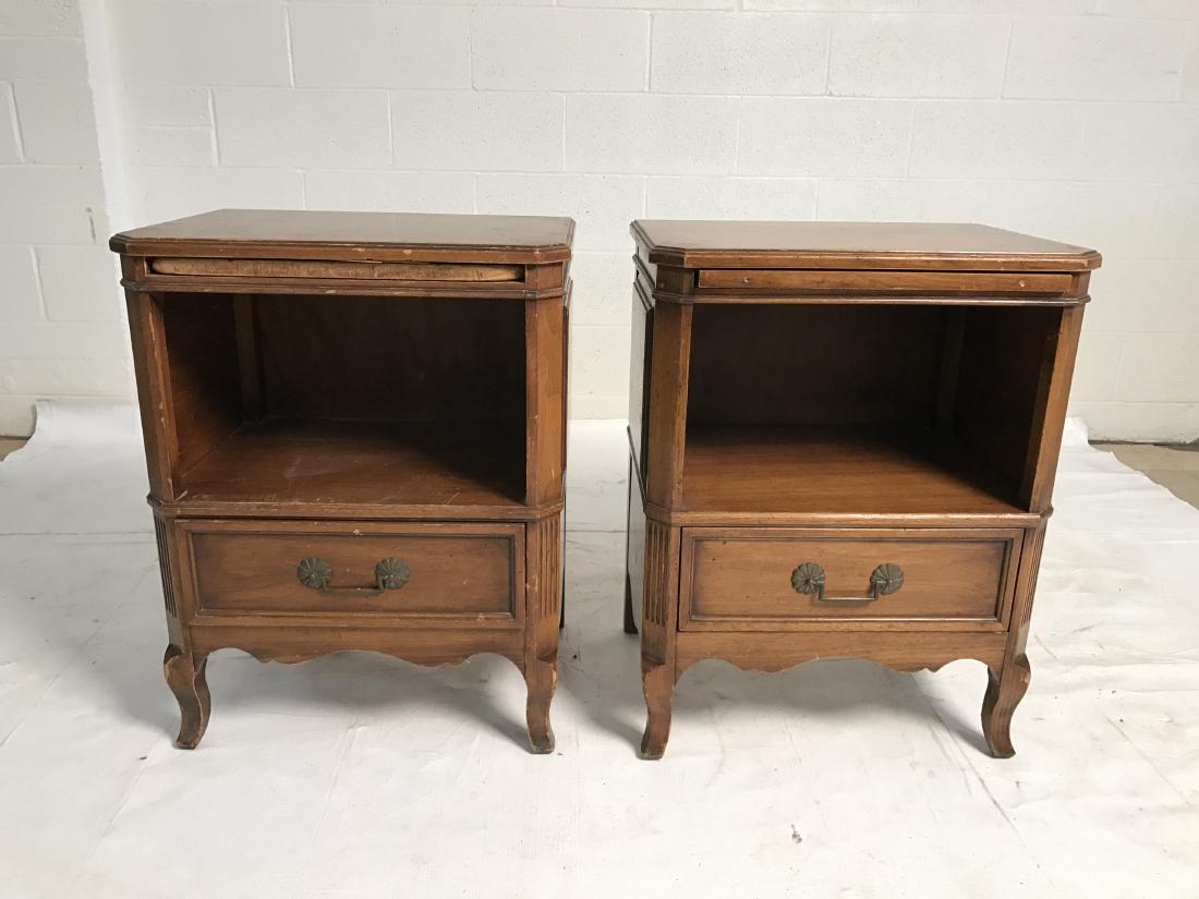 Pair of vintage side tables (1 of 11)