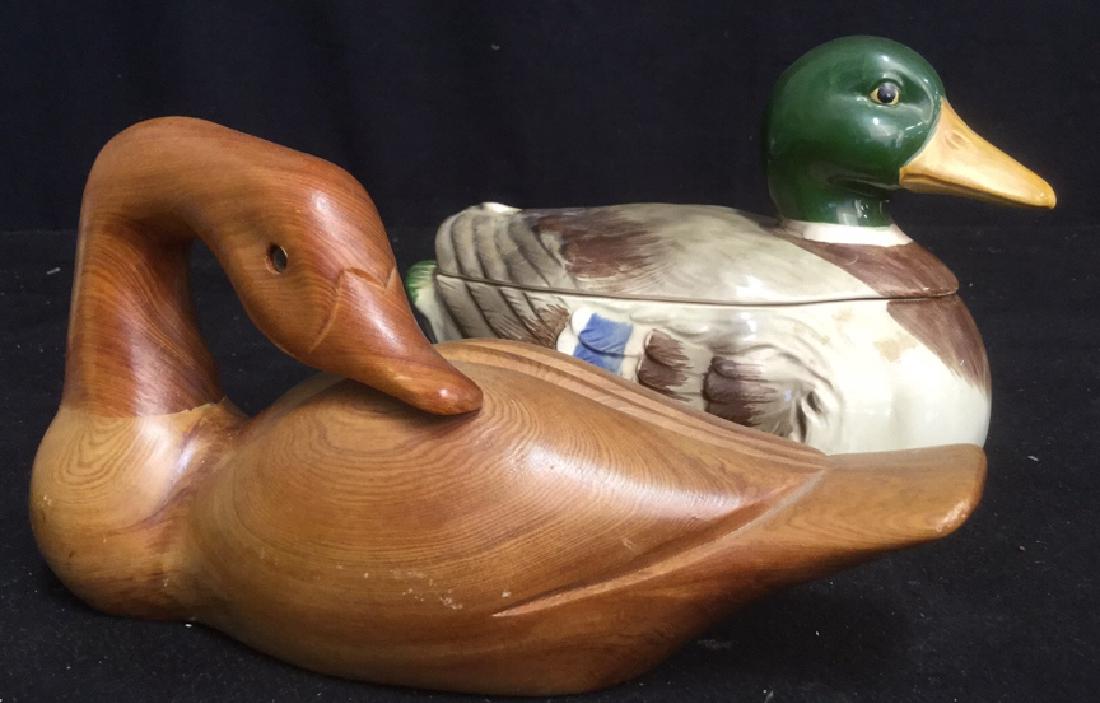 2  Duck Decorative Figurines (1 of 9)