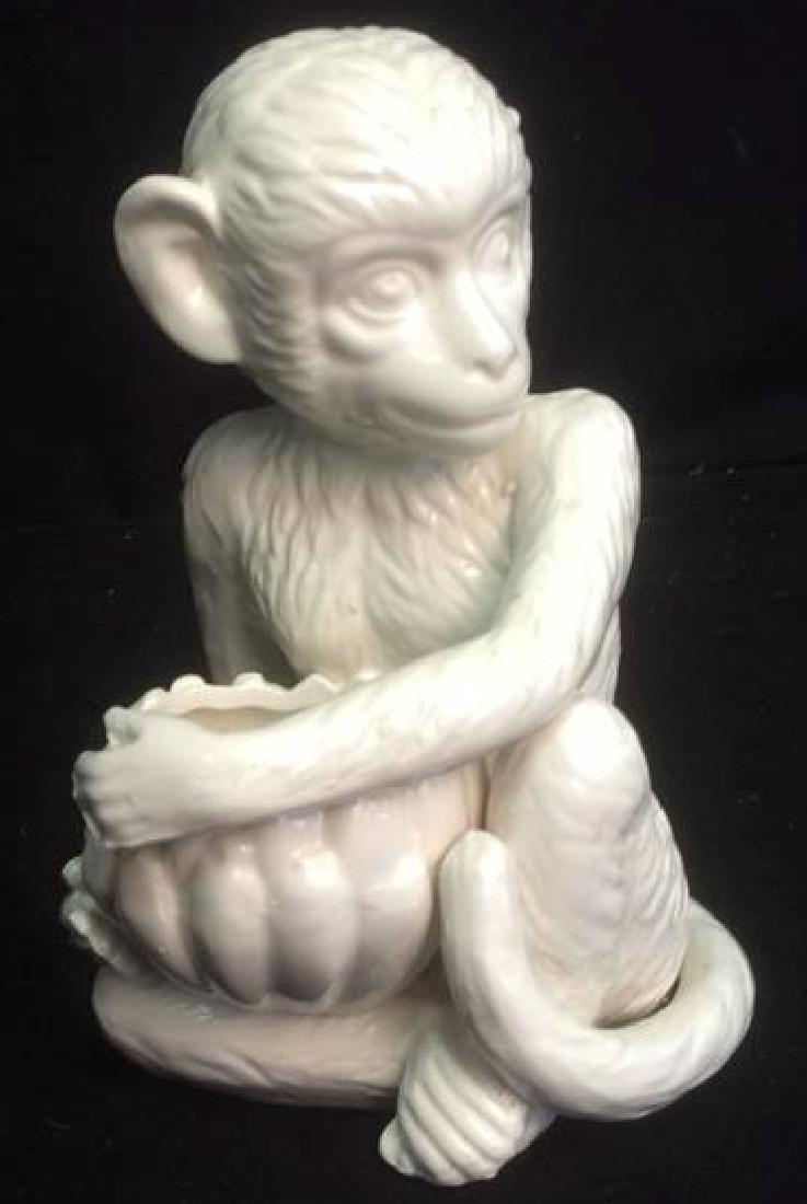 Vintage Ceramic White Monkey Figurine Detailed white (1 of 10)