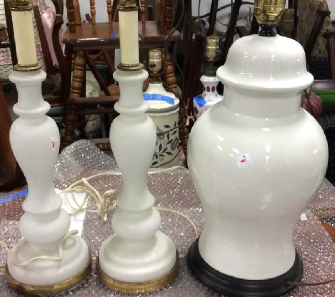 Lot of Pair and Single White Vintage lamps Pair white (1 of 9)