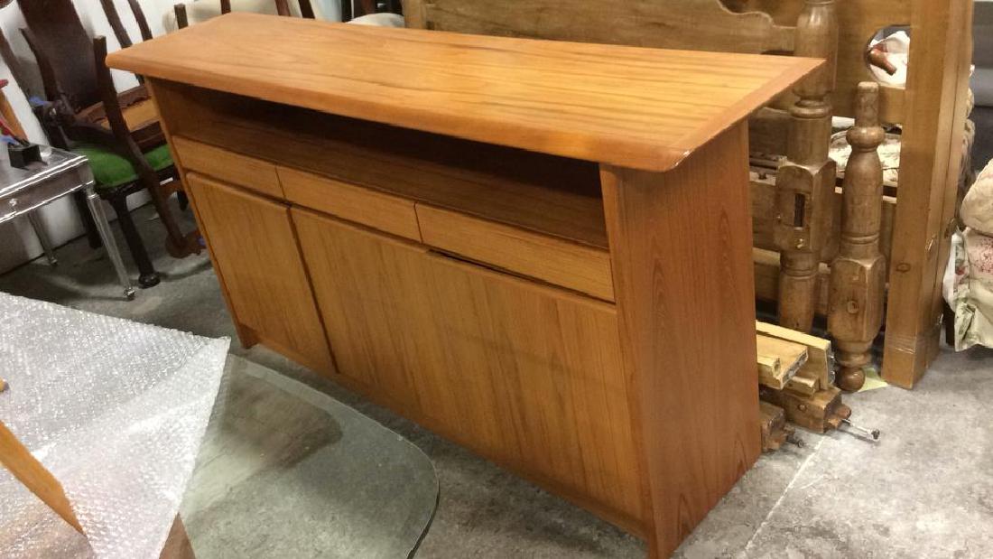 Mid Century Danish Styled Side Board (1 of 10)