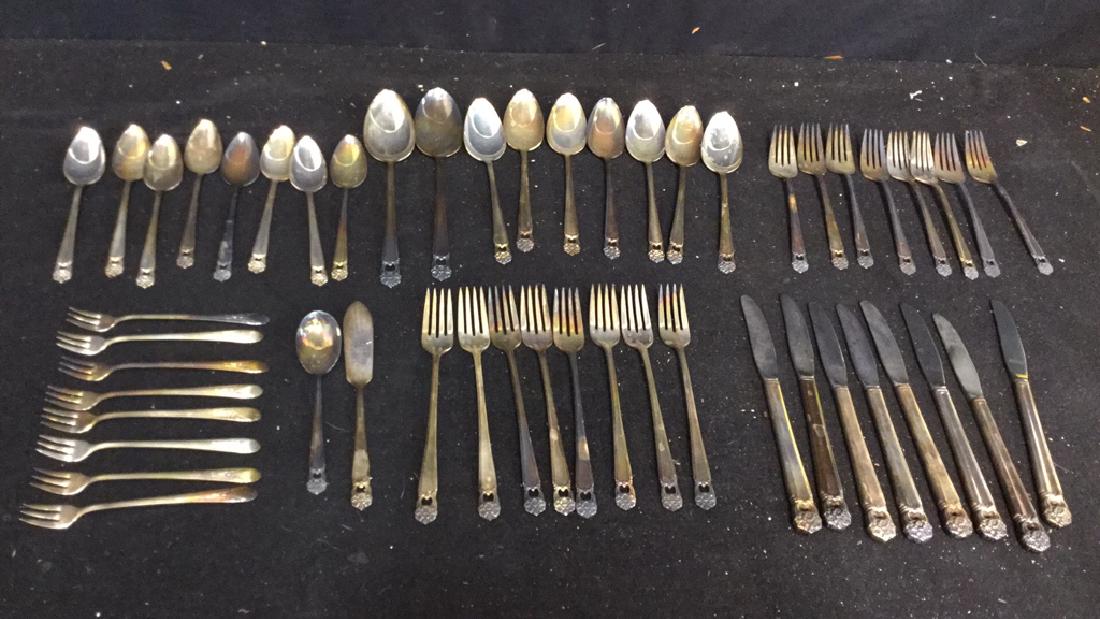 43 Piece 1847 Roger Brothers Flatware Set (1 of 10)