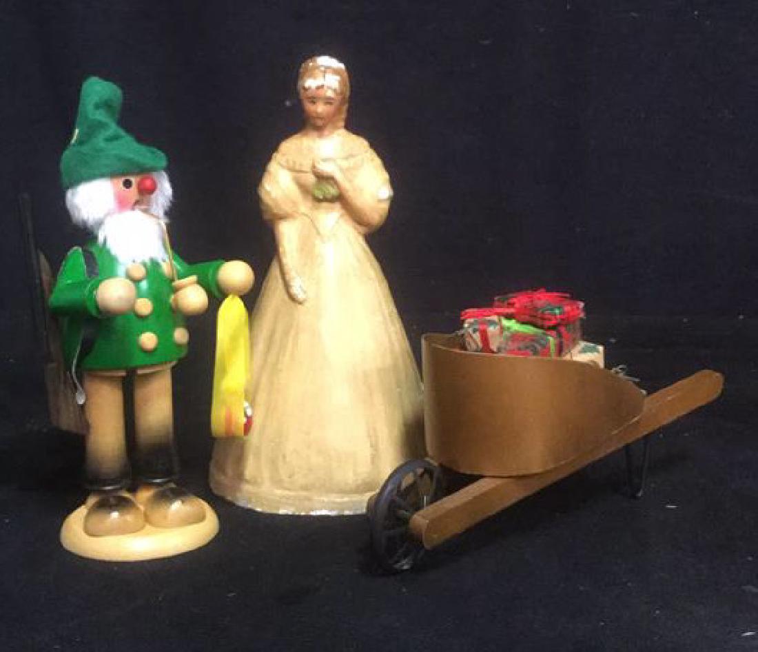 Group of 3 Holiday and Table Top Accessories (1 of 9)