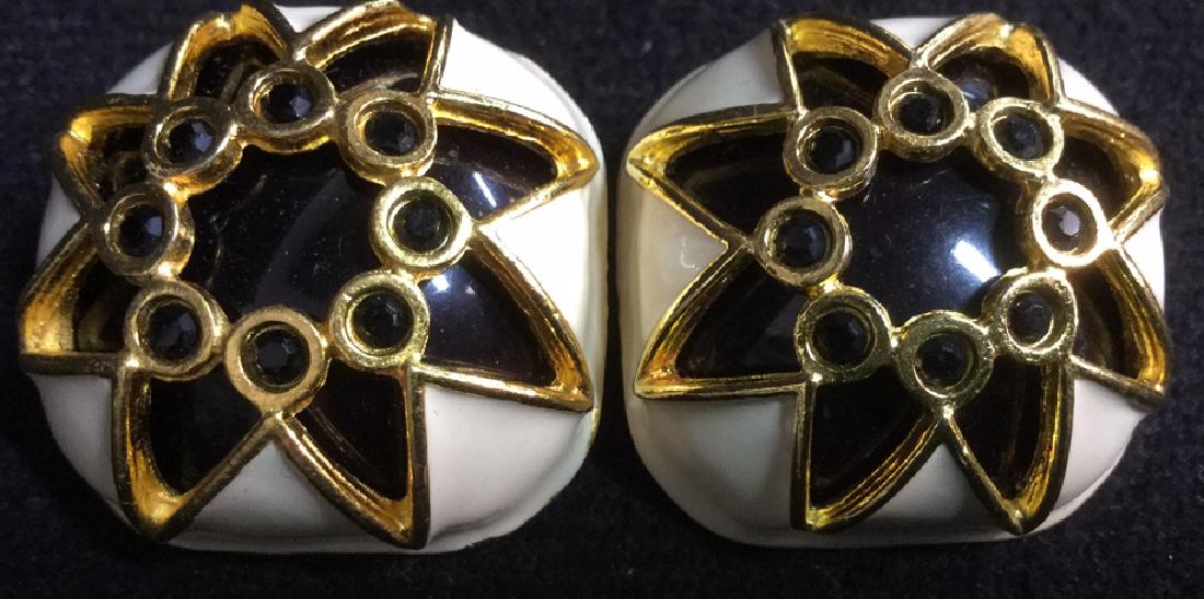 Estate Jewelry Vintage Black White Enamel Earrings: Costume Jewelry, Vintage Jewelry, Estate Jewelry, Clip on vintage earrings measure approx 1 1/2 inches square. Property of Greenwich and Palm Beach estate.