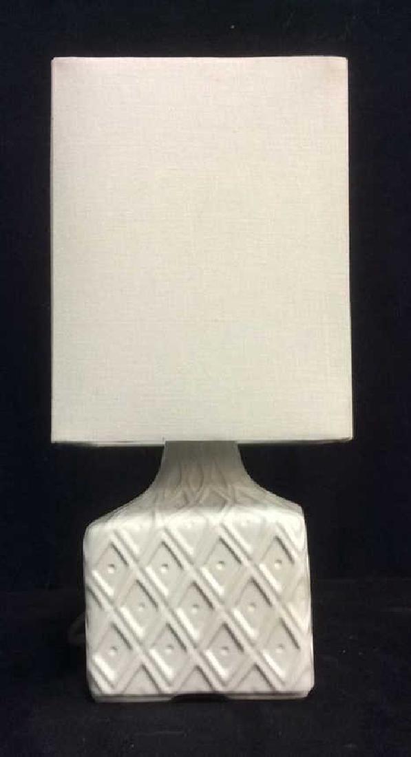Ceramic Geometric Patterned Table Lamp (1 of 5)